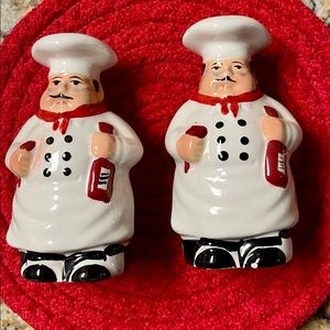 NEW Chef Decor set of Salt & pepper